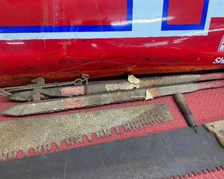 Early Universal Fence Tools with Paper Labels