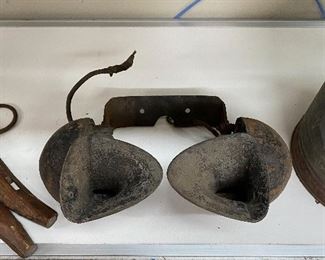 Early Car? Horn