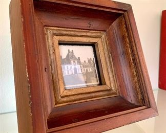 $18- Two’s Company Decorative Art 6’L x6’W