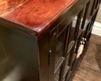 Top view of Toulon Cabinet