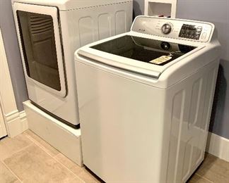 $1200 (set) SAMSUNG Steam Moisture Sensor Electric Dryer 27”W x 28” L x 46” H and  SAMSUNG VRT High Efficiency Washer 28.5”L x 26.5”W x 43.5”H  EXCELLENT CONDITION
