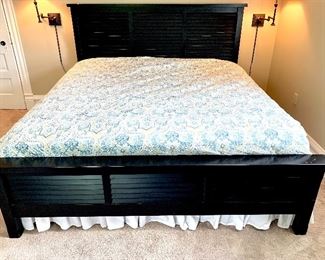 alternate view of bed