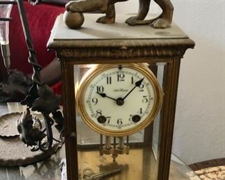 Lion mantle clock 