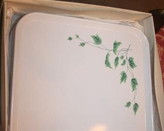 FUNKY 1950'S METAL SERVING TRAYS