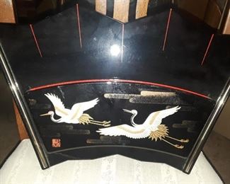 blk lacquer mail fan