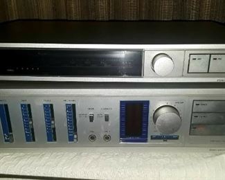 Aurex Stereo Tuner ST-U3 and the Aurex Stereo Amp SB-M3