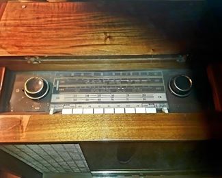 Grundig-Majestic  Stereo Console Radio