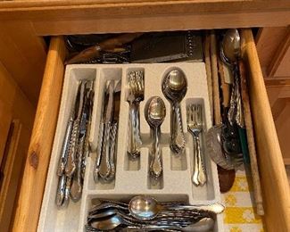 KITCHEN SILVERWARE