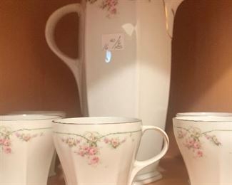 China Coffee pot and cups