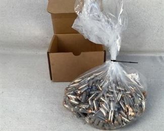 Mfg - (500) 40 S&W Locally
Model - Manufactured ammunition
Located in Chattanooga, TN
Condition - 1 - New
This lot contains 500, yes 500, 40 S&W ammunition. This ammo is locally manufactured and all components are new.