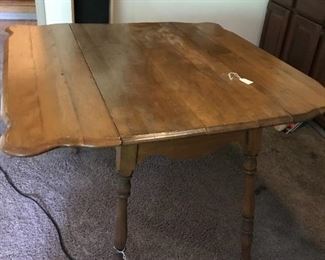 Drop Leak Oak Kitchen Table