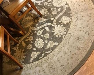 92" Round Area Rug