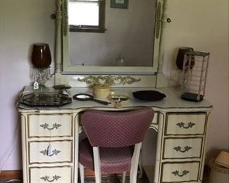 French Provincial Ladies Vanity with Chair