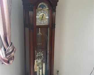 Sligh Mahogany Grandfathers clock 7 foot by 21