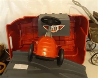 Radio flyer Toddler toy with 6 foot ramp