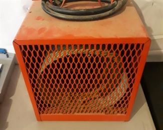 Dayton heavy-duty model 3vu35 portable heater
