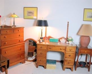 Willett One Drawer Stand, Willett Vanity with Mirror, Willett Chest of Drawers