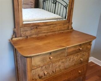 antique dresser w/ mirror 