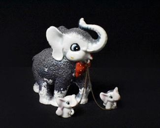 Arnart Chained Elephant & 2 Baby Figurines