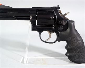 Smith & Wesson 586-3 .357 Magnum 6-Shot Revolver SN# BFF2462, In Soft Case