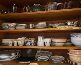Assorted Dishes / Kitchen Items