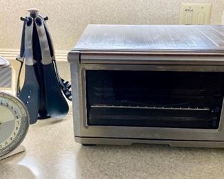 Toaster Oven / Vintage Scale 