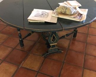 Vintage painted gate leg table