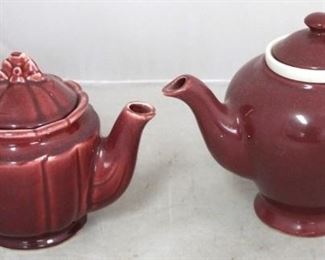 121 - USA & McCormick teapots
