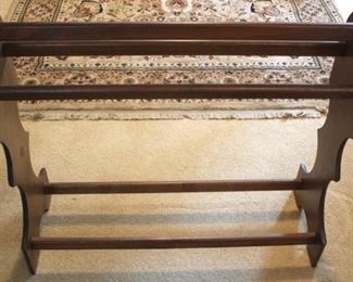 167 - Victorian quilt rack 32 x 28 x 9