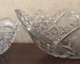 214 - Cut & pressed glass bowls