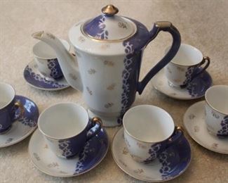 321 - 13 Piece Occupied Japan tea set