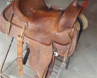 Saddle