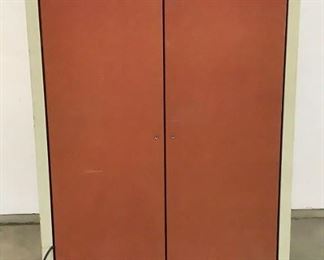 Located in: Chattanooga, TN
MFG IBM
Model 3087
Rolling Electrical Cabinet
Size (WDH) 44-1/2"Wx32"Dx70-1/2"H
No Keys
**Sold As Is Where Is**

SKU: A-4