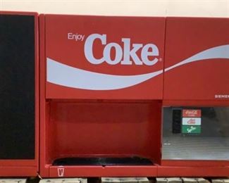 Located in: Chattanooga, TN
Power (V-A-W-P) 115V, 60Hz, 4.6A
Drink Despencer
Size (WDH) 27-1/4"Wx11"Dx18"H
**Sold As Is Where Is**
Tested- Powers On