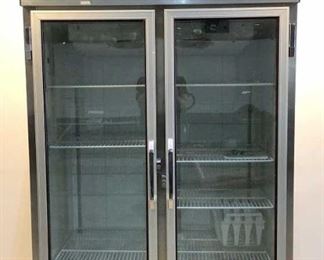 Buyer Premium 10% BP
Ser# 10033154
MFG Wigoli
Power (V-A-W-P) 115-60-1V, 9.1A,
Model HGD48AT
Rating 1/3Hp
Commercial Refrigerator
Size (WDH) 49"Wx32"Dx81-1/2"H
Located in: Chattanooga, TN Tested-Works
*Sold As Is Where Is*