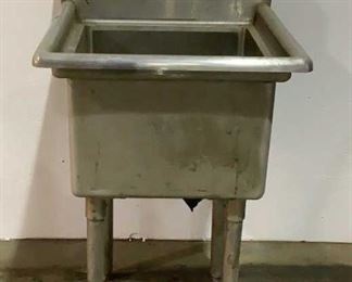 Located in: Chattanooga, TN
MFG Sani Safe
Stainless Steel Sink
Size (WDH) 23"Wx23"Dx41"H
**Sold As Is Where Is**
SKU: C-8-1-L