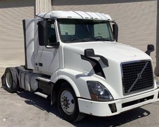 VIN 4V4N19EH2CN549488
Year: 2012 Make: Volvo Model: VNL Trim Level: Day Cab
Engine Type: D13H425 Diesel
Transmission: Automatic
Miles: 757,034
Color: White
Driveline: 2WD
Located In: Chattanooga, TN
Operational Status: Runs and Drives
GVWR: 32000 lbs
GAWR (Front/Rear): 12000 lbs / 20000 lbs
Tire Size: 295/75R22.5
Displacement: 12.8L
Advertised HP: 425HP @ 1700 RPM (THIS IS ADVERTISED HP, CAN NOT CONFIRM)
Transmission: Automatic
Engine Make: Volvo
Model: D13H425
Family: BVPTH128S0
Power Windows
Power Locks
Power Mirrors
Air Ride Seats
Cloth/Vinyl Interior
*SOLD ON INDIANA TITLE*
**Sold as is Where is**

PM906