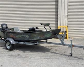Year: 2017 Make: StealthCraft Model: Sniper Trim Level: 13’ Drift Boat
Located In: Chattanooga, TN
*Custom Paint*
HIN - SCR654463B517
Trailer VIN - 5KTBS1611HF527931
**Sold as is Where is**