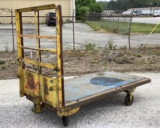 Located in: Chattanooga, TN
MFG Accumu-Cart
Rolling Cart
Size (WDH) 86"Wx42"Dx65"H
**Sold As Is Where Is**