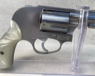 Serial - AWA0366
Mfg - Smith & Wesson 649
Model - revolver .38 S.&W. SPL.
Barrel - 1 7/8"
Capacity - 5
Type - Revolver, Double Action
Located in Chattanooga, TN
Condition - 3 - Light Wear
This lot contains a Smith & Wesson model 649 revolver chambered in .38 S.&W. SPL. This stainless steel revolver is in good condition and just shows a bit of surface wear. Comes with mother of pearl grips and nylon carry holster.

**Soddy Daisy PD search and seizure firearm**