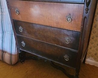 Gorgeous Dresser/Diamond Shaped Mount With Pendant Ring Drawer Pulls & Contrasting Tiger Wood (Walnut?) Drawer