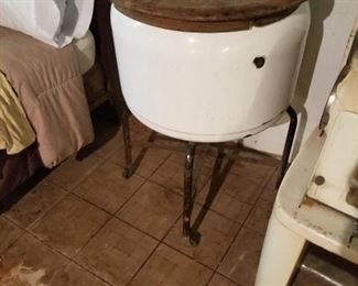 Antique Wash Tub/Up-Cycle for Beverages!