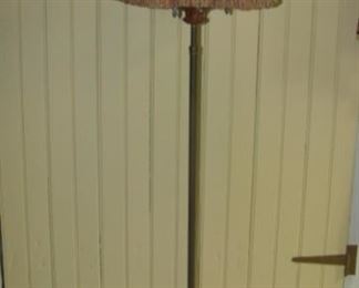 Floor lamp