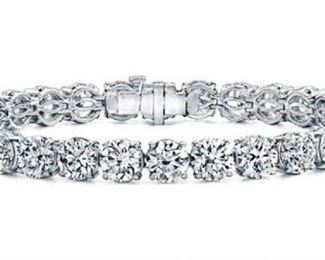 Lot 9786 Diamond Tennis Bracelet