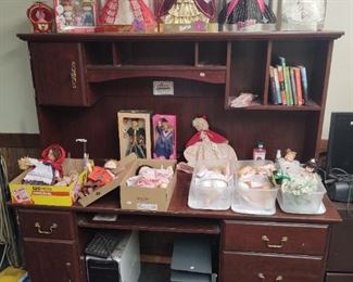 Barbie Collection & Desk