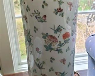 Pair of Chinese porcelain lamps