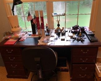 desk, office supplies
