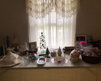 soup tureen, christmas decorations, light up flower optic fiber, 