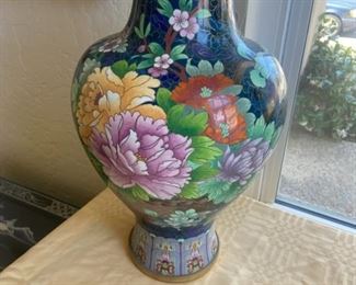 Cloinsonne vases