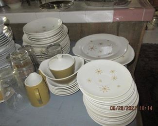 misc sunburst pattern dishes